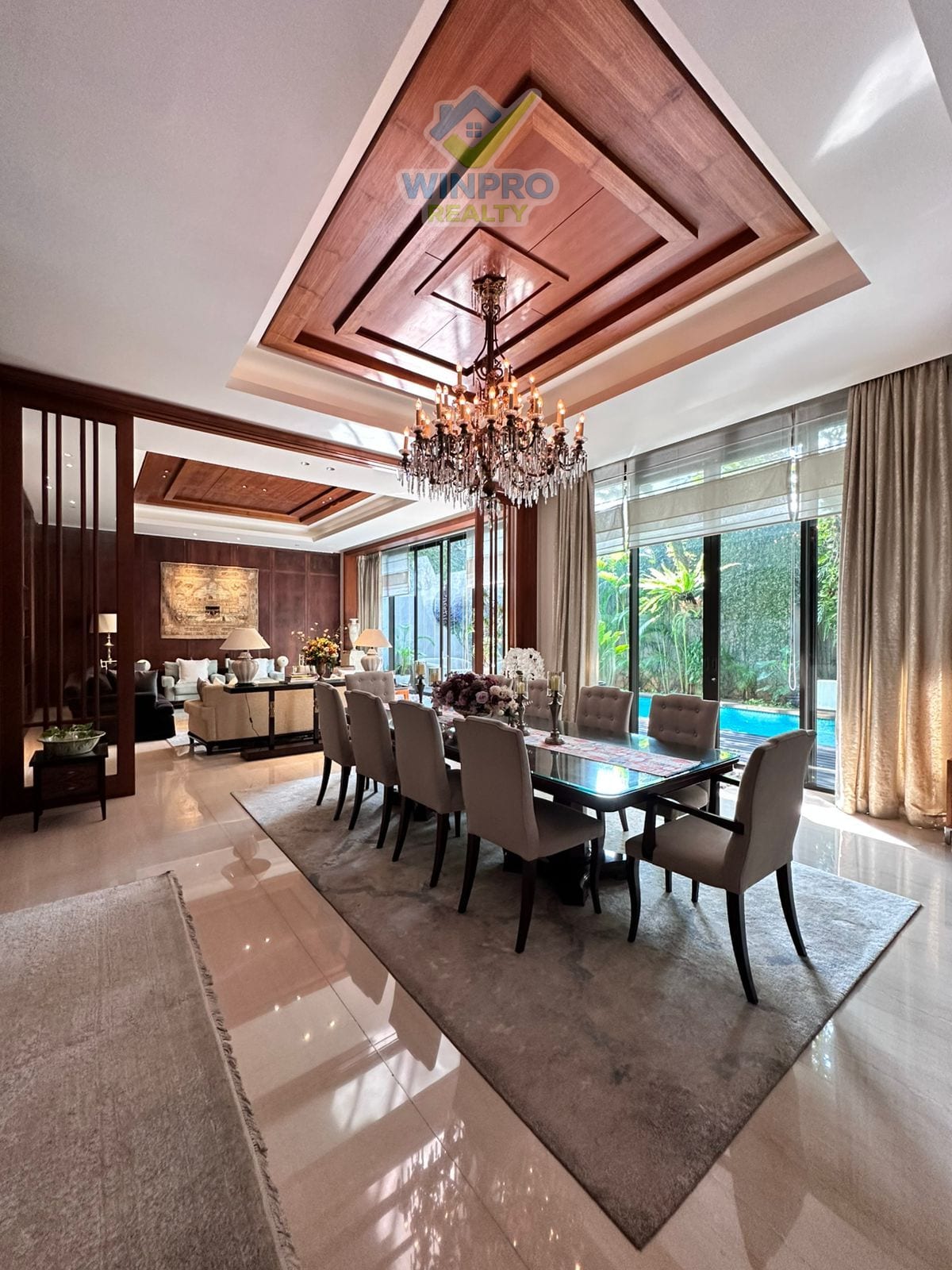 Rumah Mewah Desain Hadiprana Kebayoran Baru