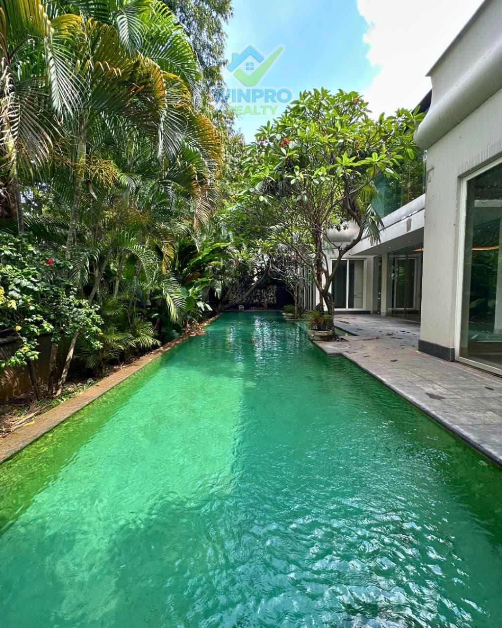 Dijual/Disewa Rumah Mewah Brawijaya, Kebayoran Baru
