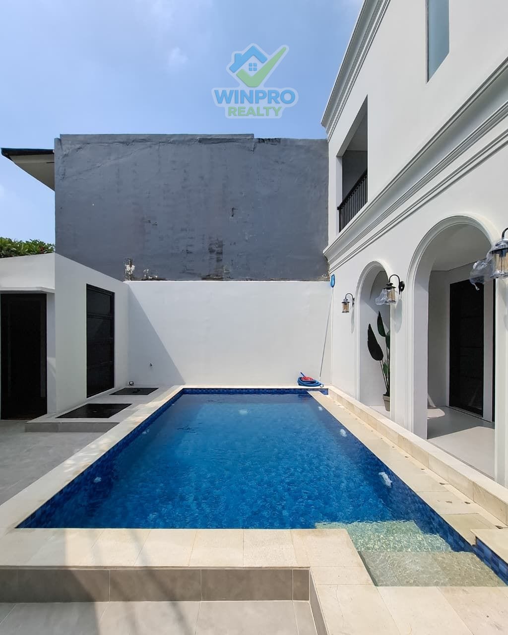 Rumah Modern Classic Bintaro Jaya Sektor 9