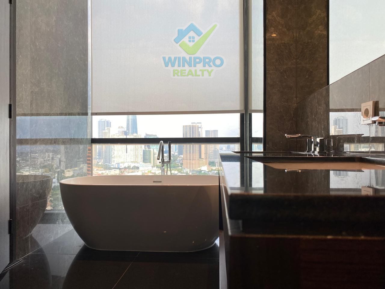 DISEWAKAN REGEN RESIDENCE APARTEMEN 2BR – 168 M², USD 3.500/BULAN